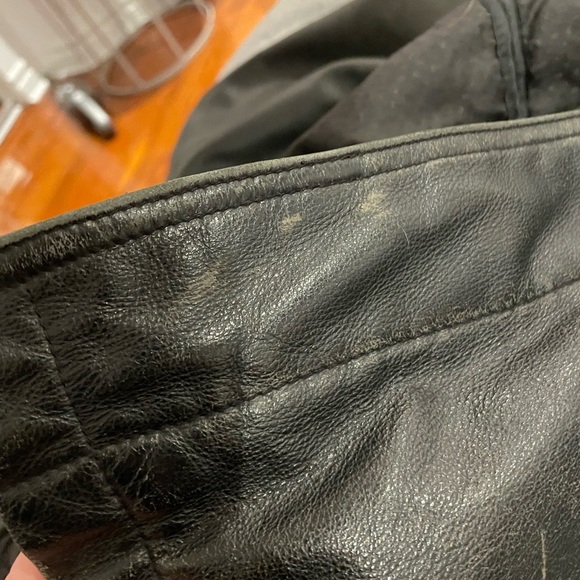 DANIER Genuine Leather Jacket in Black - Picture 9 of 9